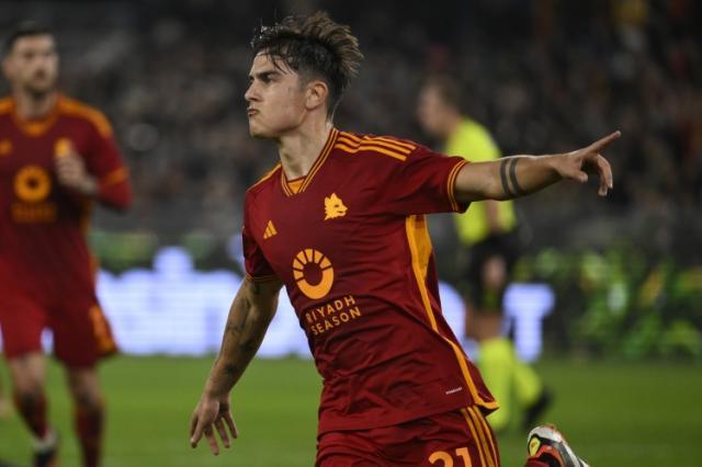 7m体育-【早报】你留下！曼联官宣腾哈赫续约至2026年！