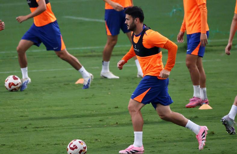 7m比分足球即时比分-北青没把铁人列入争冠集团！阿尔瓦罗能对抗 老茂韩鹏谁说了算？