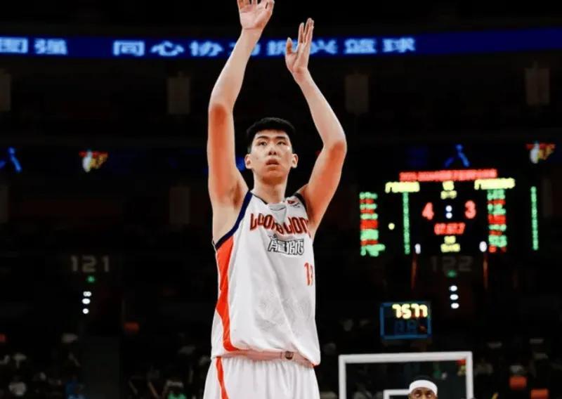 7m体育官网-徐昕收到NBA试训+夏联邀请,同时官宣入国家队短训营,如何决策?