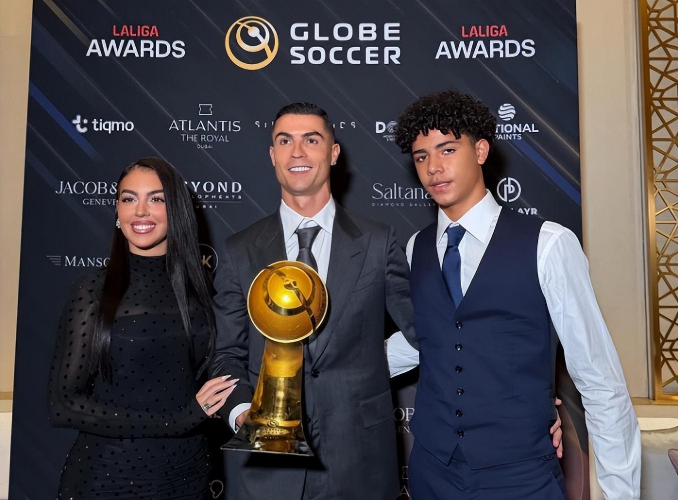 2026世界杯球星净资产排行榜出炉!C罗10亿镑,梅西差距一目了然